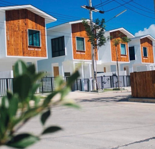 The best place to stay in Phuket, Thailand! A tour of our villa in Mono Village!